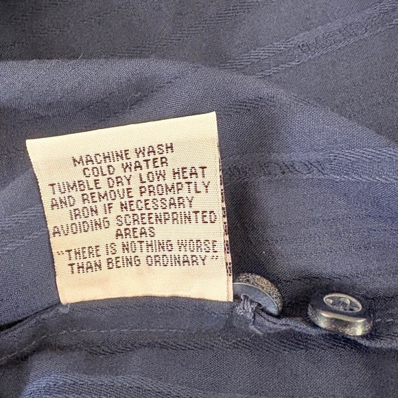 Men's Volcom Short-Sleeved Dress Shirt in Dark Navy - Size Large - Picture 5 of 5